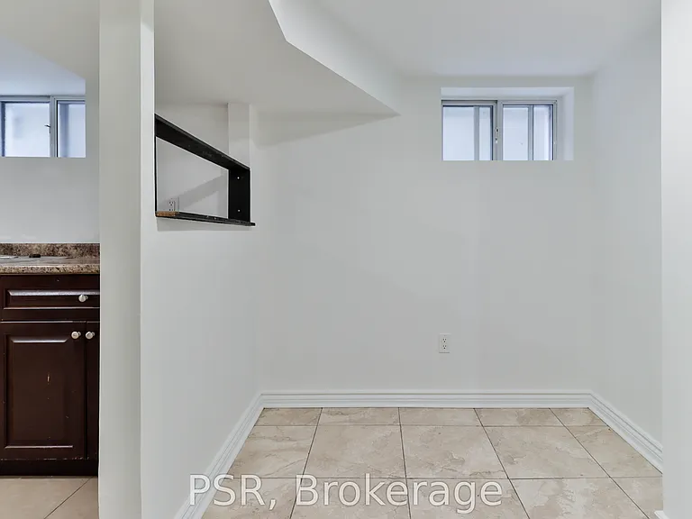 329 Vaughan Rd #LOWER — Photo 15