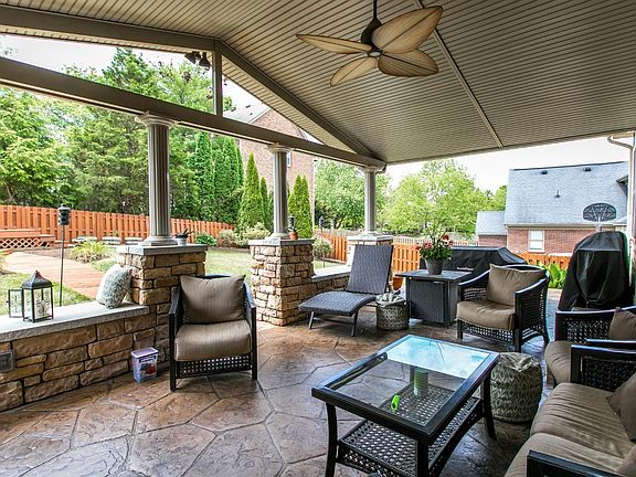 4th image of 4056 Palmetto Dr