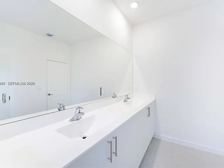 5514 NW 27th St #5514 — Photo 27