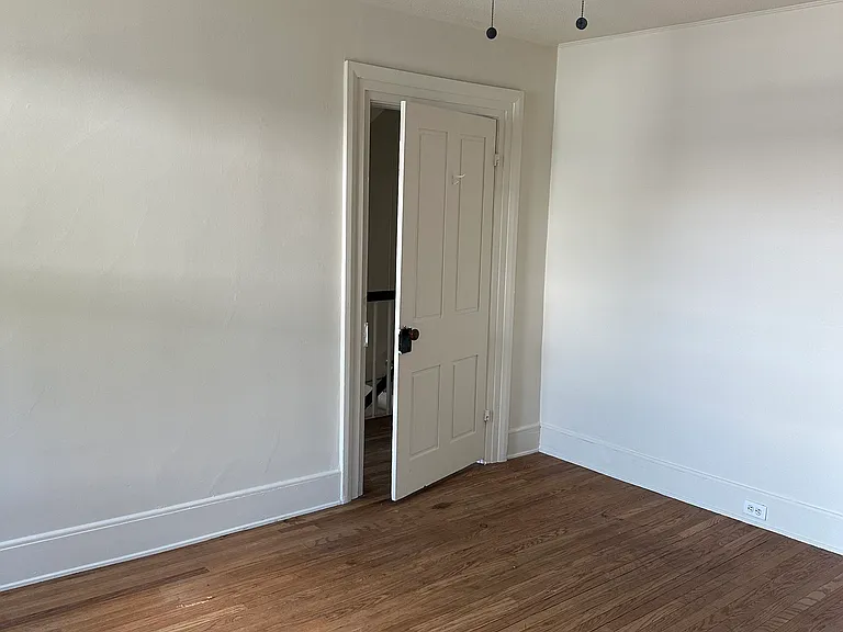 114 S 2nd St — Photo 10