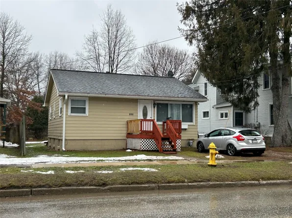 322 Meadville St, Edinboro, PA 16412