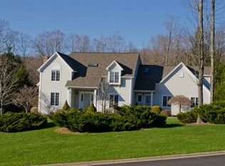 401 Brook Hill Ave, Vestal, NY 13850