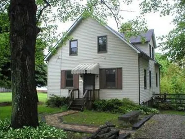 6221 Tuscarawas Rd, Industry, PA 15052