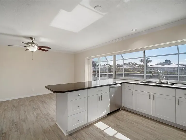 910 Spindle Palm Way — Photo 18