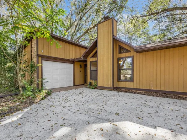 1637 NW 42nd Pl, Gainesville, FL 32605