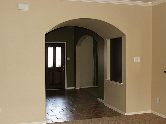2nd image of 4521 Meadow Way Dr