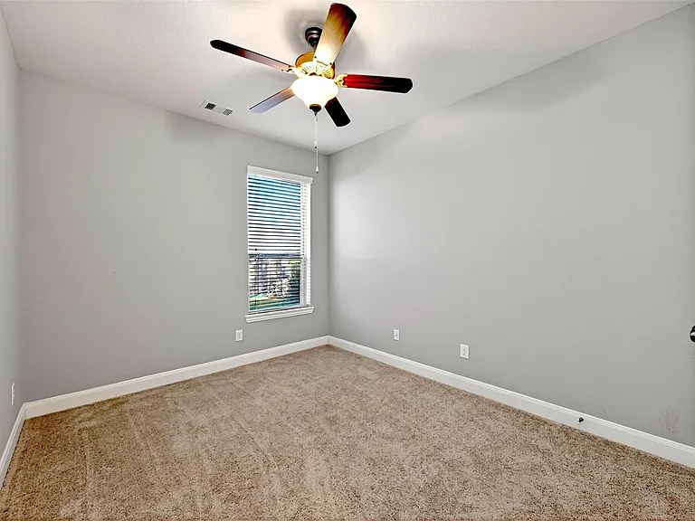 14 S Sawbridge Cir — Photo 26
