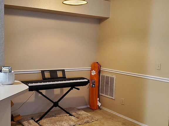 5th image of 13810 SUTTON PARK Drive #933