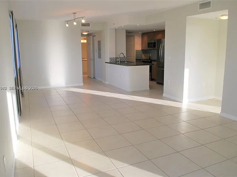 816 NW 11th St #801 — Photo 25