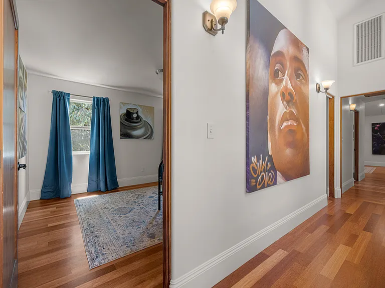 8302 S Sepulveda Blvd — Photo 45