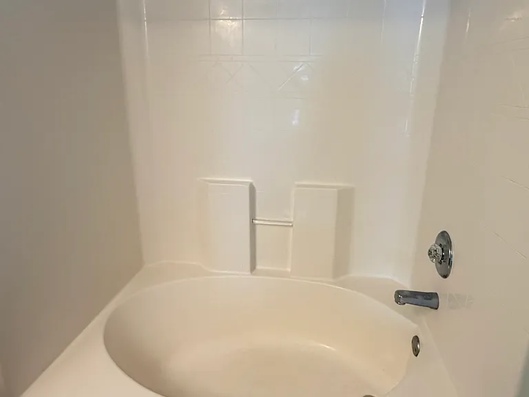7031 Sunnywood Dr — Photo 10