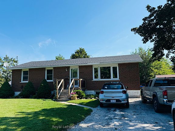 2nd image of 373 Peel St Unit B