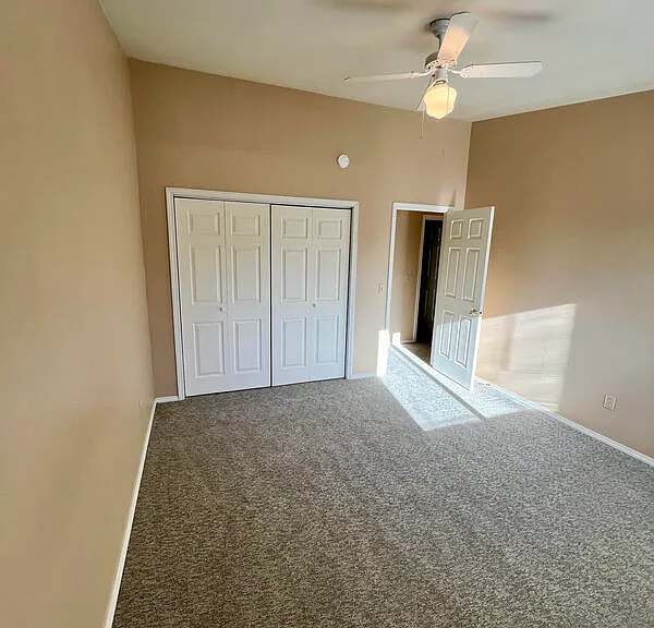 904 Charlo St — Photo 9