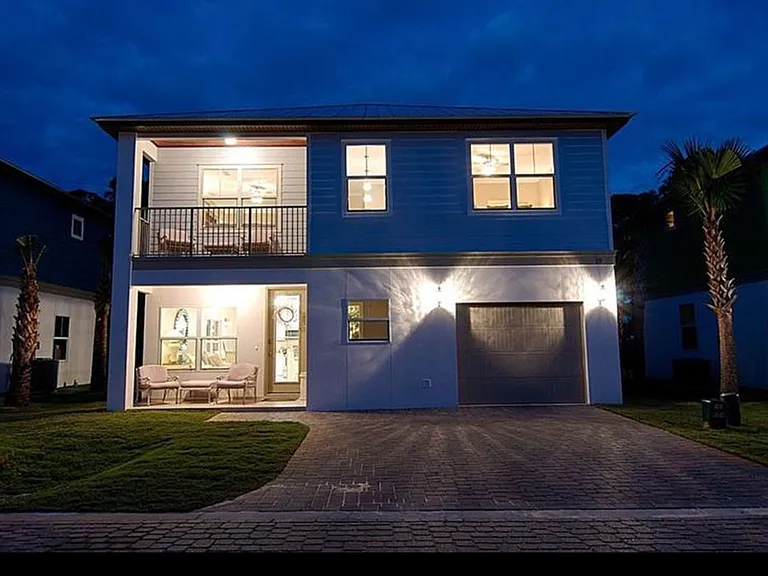 23 Mirage Way — Photo 2