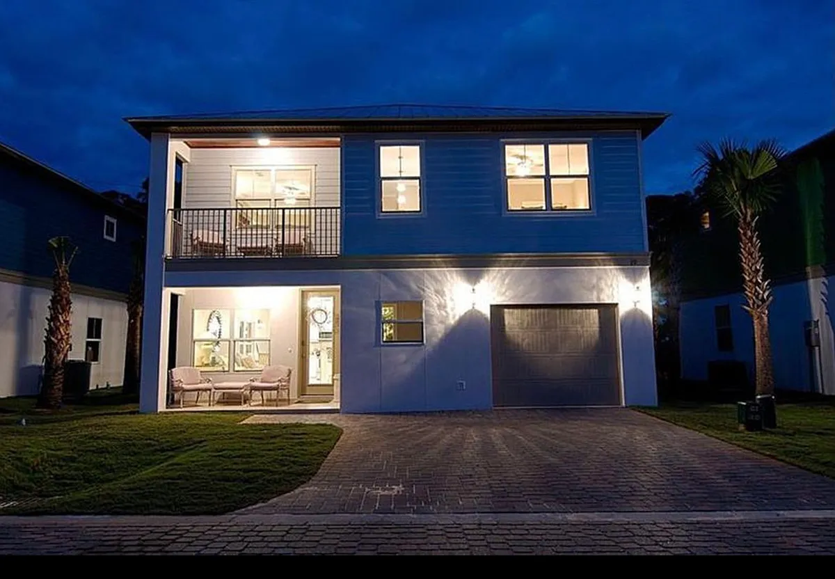 Building Photo - 23 Mirage Way