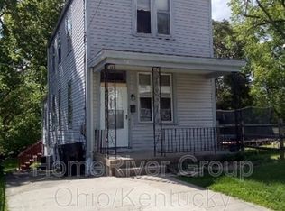 927 Harris Ave, Cincinnati, OH 45205
