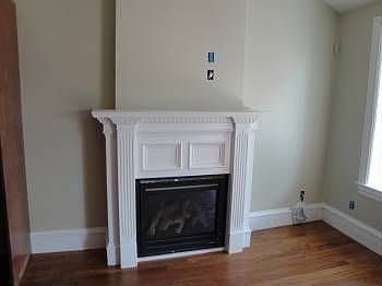 3rd image of 719 E 4th St