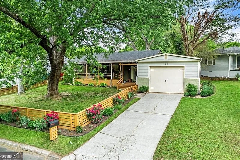 2364 Woodside Way photo 1