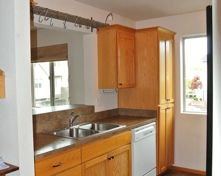 1727 SW Stanford St — Photo 10