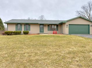 5971 Alma Dr, Rockford, IL 61108