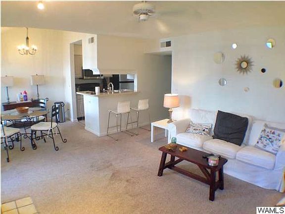 2nd image of 708 11th St APT 316