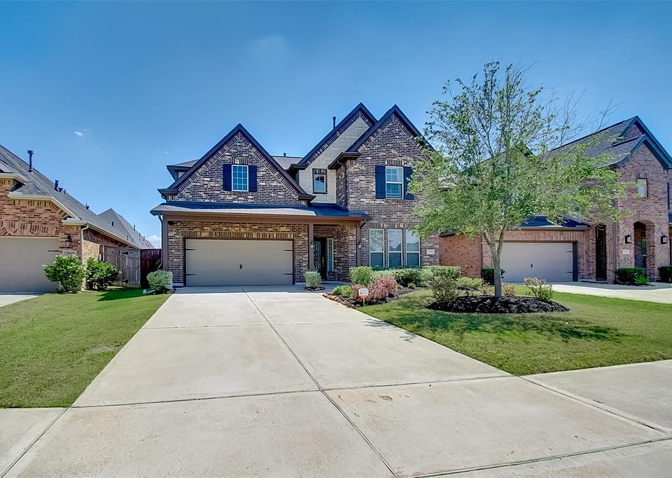 1st image of 27911 Twin Knolls Ln