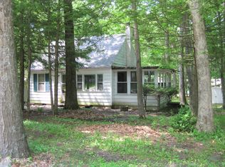 855 Route 390, Greentown, PA 18426