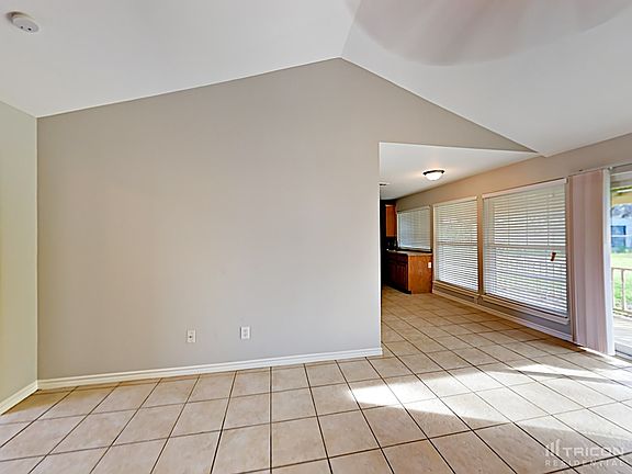 5th image of 6404 Saramac Dr