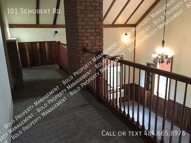 101 Schubert Rd — Photo 9