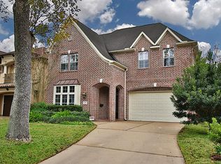 4917 Spruce St, Bellaire, TX 77401