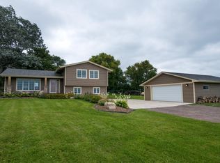 5720 Iffert Ave NE, Saint Michael, MN 55376