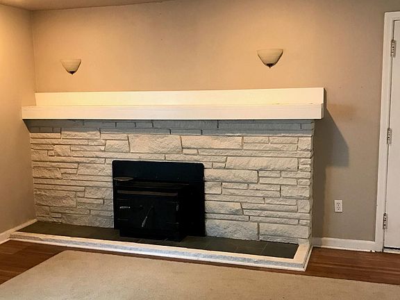 Fireplace in livingroom