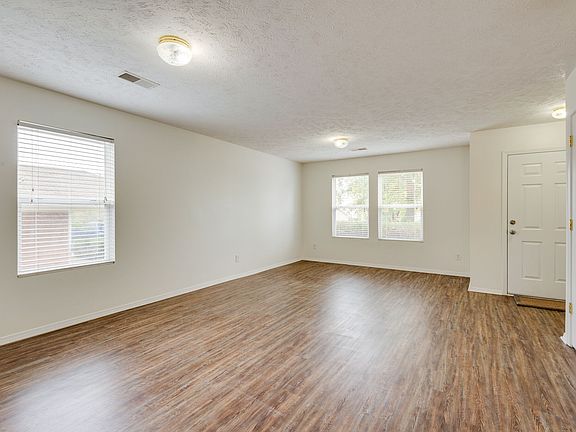 5th image of 2725 Sutherland Dr