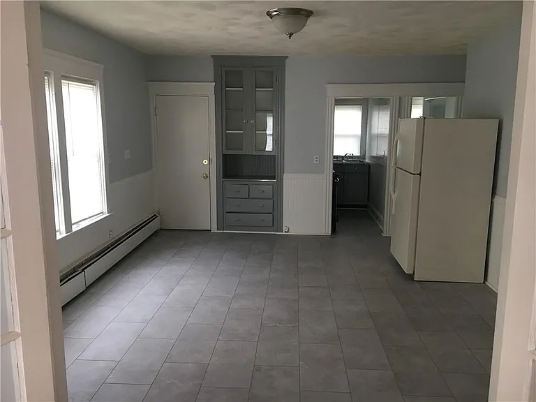 152 Webster St #1 — Photo 4
