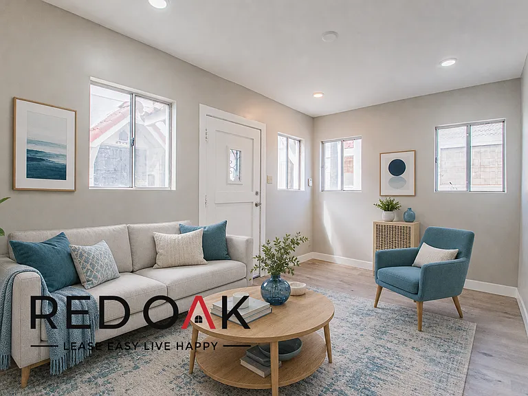 424 E 20th St #428 — Photo 1