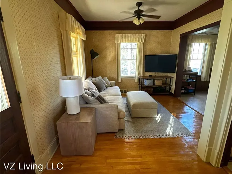 4744 Bald Eagle Ave — Photo 5