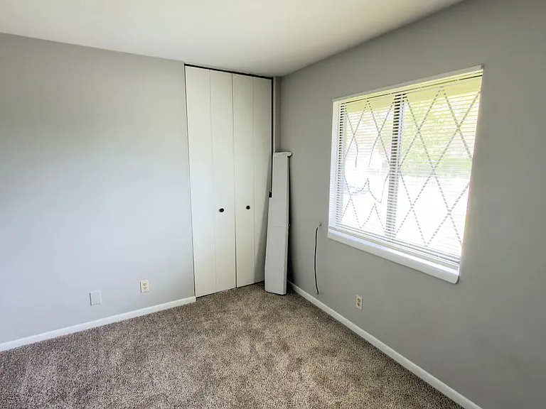 2612 Ardmore St SE — Photo 16