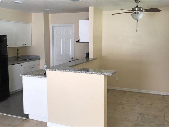 3rd image of 3607 E Comanche Ave