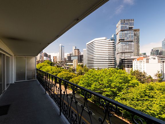 5th image of 1740 Melrose Ave Unit 502