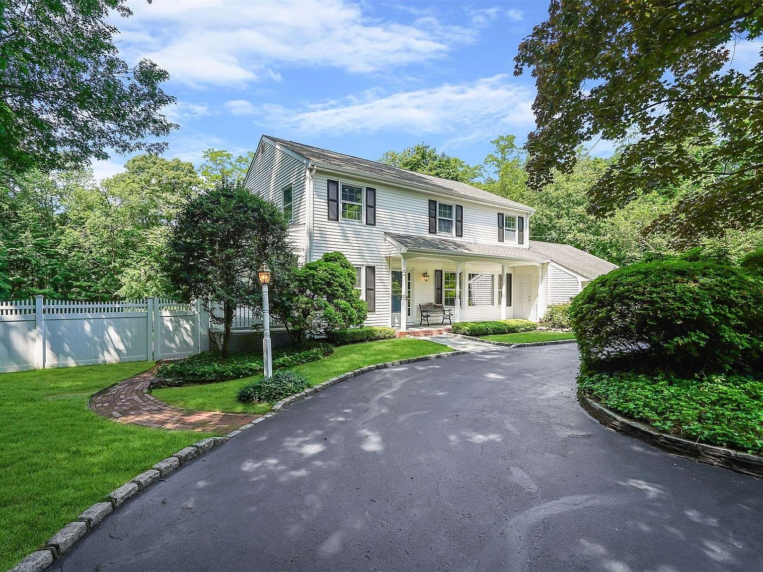 224 E Broadway, Pt Jefferson, NY 11777 Zillow