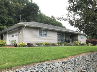 156 Sunrise Ave, Honesdale, PA 18431