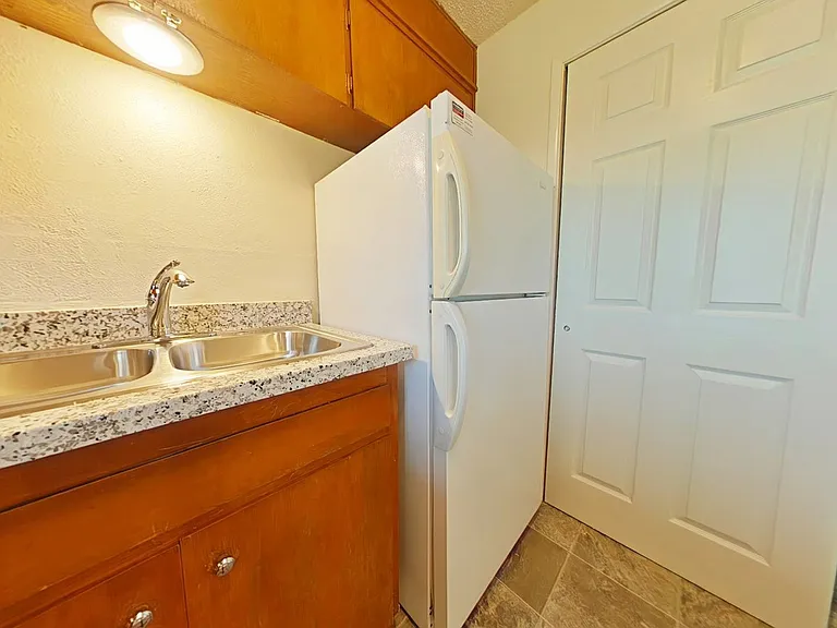115 S 20th St #3 — Photo 4