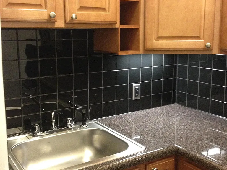 St. Regis Apartments — Photo 27
