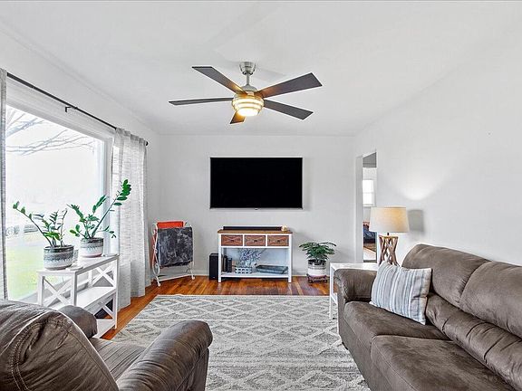 5th image of 671 Washington Ave
