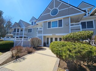 661 Lowell St UNIT 5, Lexington, MA 02420