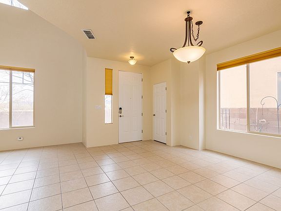 5th image of 7 E Saddleback Mesa
