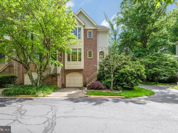 1360 Heritage Oak Way, Reston, VA 20194