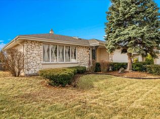 7631 Chestnut Dr, Orland Park, IL