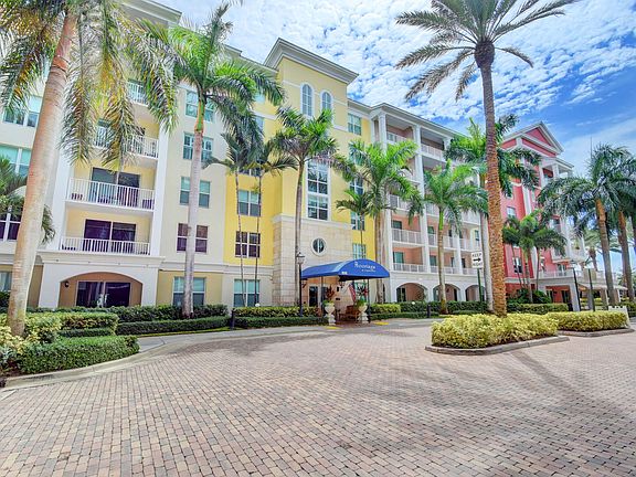 3rd image of 806 Windward Way #506