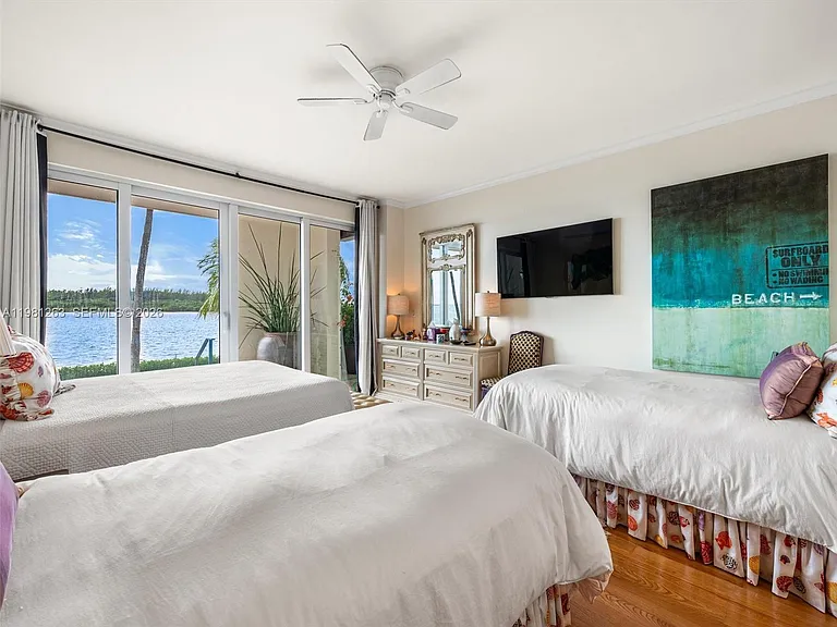 2416 Fisher Island Dr #5106 — Photo 35